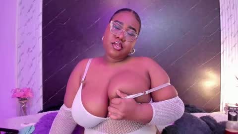 Snapshot of darnellqueen chatting on October 7, 2025, 3:47 am Darnell Queen online show from October 7, 2025, 3:47 am