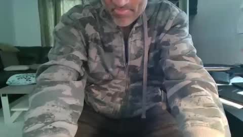 darryl43321 online show from April 16, 2026, 12:22 am