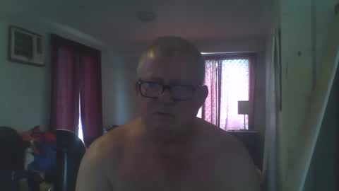 Snapshot of darwincock chatting on December 8, 2024, 12:40 am darwincock online show from December 8, 2024, 12:40 am