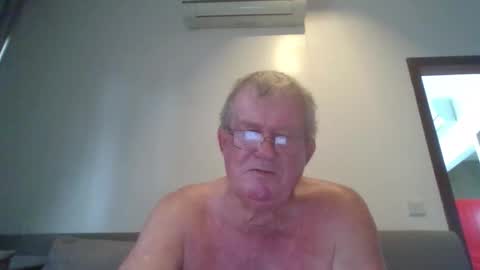 darwincock online show from May 9, 2026, 4:39 am