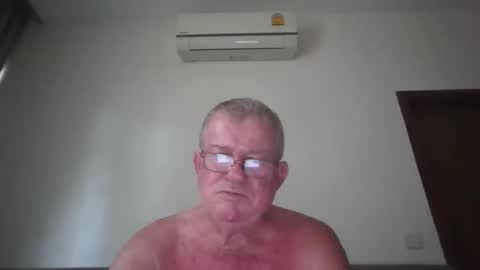 darwincock online show from May 11, 2026, 1:55 am