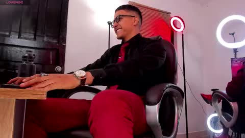 Dash online show from October 4, 2025, 11:52 am