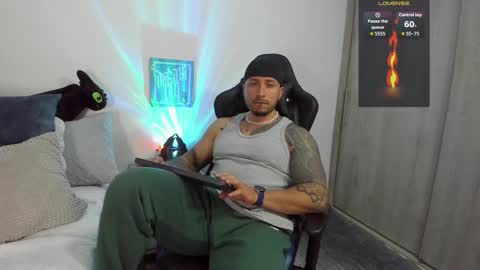 DAVE MAX online show from October 18, 2025, 2:03 am