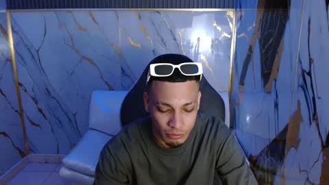 Snapshot of dave_skinnycum420 chatting on March 30, 2026, 1:01 pm dave online show from March 30, 2026, 1:01 pm