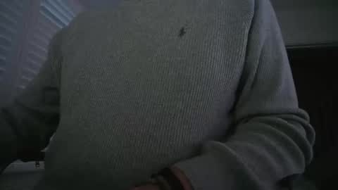 davesu12345 online show from February 4, 2026, 7:25 am