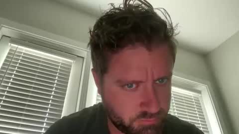 Snapshot of david20884 chatting on October 19, 2025, 2:07 pm david20884 online show from October 19, 2025, 2:07 pm