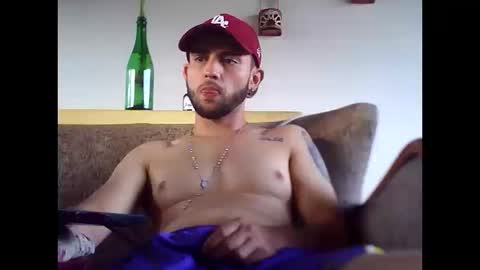 Snapshot of david23vergota chatting on October 18, 2025, 10:21 pm david23vergota online show from October 18, 2025, 10:21 pm
