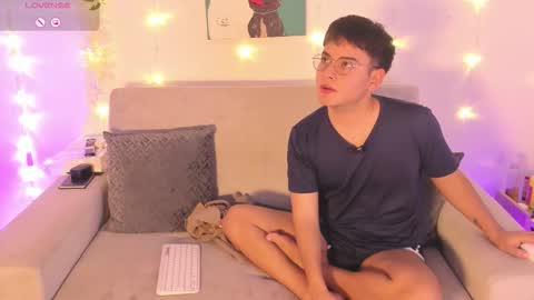 david_and_friend online show from February 11, 2026, 12:48 am