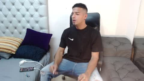 david_bandercock online show from December 29, 2024, 3:00 am