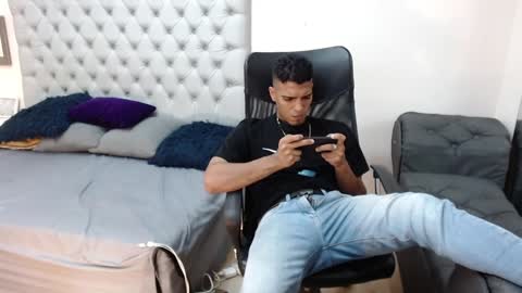 david_bandercock online show from January 4, 2025, 7:34 am