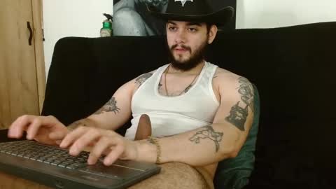 Snapshot of david_franco1 chatting on October 31, 2025, 9:27 pm Twitter davidsanctum online show from October 31, 2025, 9:27 pm