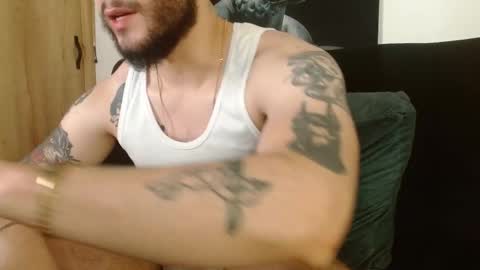 Snapshot of david_franco1 chatting on November 7, 2025, 10:32 pm Twitter davidsanctum online show from November 7, 2025, 10:32 pm