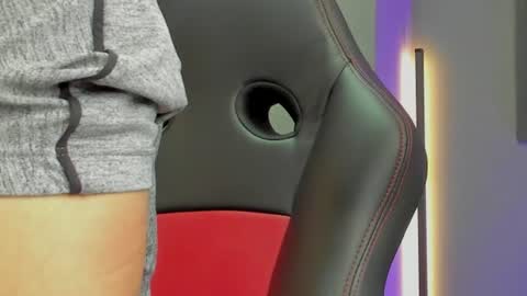 David Jons online show from July 16, 2026, 12:44 pm