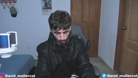 Snapshot of david_muller_ chatting on December 20, 2024, 1:25 am David online show from December 20, 2024, 1:25 am