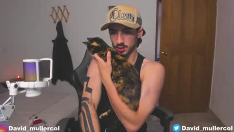 Snapshot of david_muller_ chatting on December 29, 2024, 6:38 pm David online show from December 29, 2024, 6:38 pm