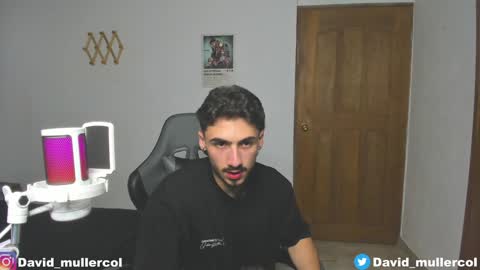 Snapshot of david_muller_ chatting on January 3, 2025, 9:57 pm David online show from January 3, 2025, 9:57 pm