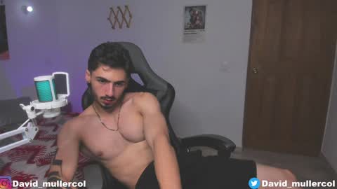 Snapshot of david_muller_ chatting on January 10, 2025, 5:02 pm David online show from January 10, 2025, 5:02 pm