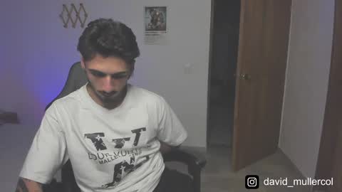 Snapshot of david_muller_ chatting on January 27, 2025, 3:15 am David online show from January 27, 2025, 3:15 am