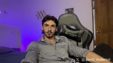 Snapshot of david_muller_ chatting on February 23, 2025, 10:20 pm David online show from February 23, 2025, 10:20 pm