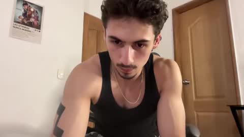 Snapshot of david_muller_ chatting on November 14, 2025, 2:43 am David online show from November 14, 2025, 2:43 am