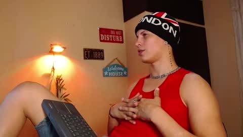 Snapshot of david_neill chatting on January 9, 2025, 12:46 am David Neill online show from January 9, 2025, 12:46 am