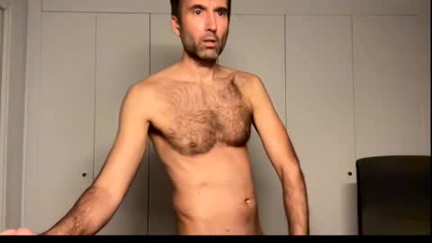 Snapshot of david_spanish chatting on December 28, 2024, 11:26 pm David Cock online show from December 28, 2024, 11:26 pm