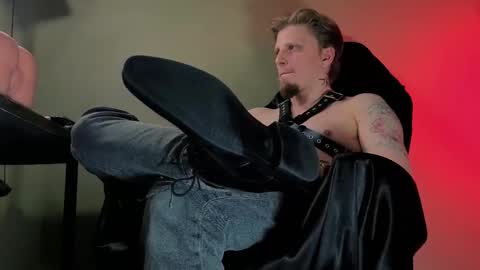 Vincente online show from March 11, 2026, 9:32 pm