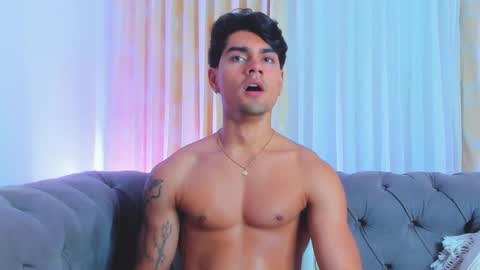 Snapshot of davidaponte017 chatting on February 6, 2025, 10:43 pm davidaponte online show from February 6, 2025, 10:43 pm