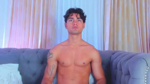 Snapshot of davidaponte017 chatting on February 23, 2025, 2:35 pm davidaponte online show from February 23, 2025, 2:35 pm