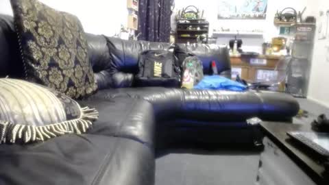 davidcamazda online show from October 20, 2025, 3:12 pm