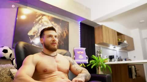 Snapshot of davidd_blake chatting on October 28, 2025, 4:27 am David Blakee online show from October 28, 2025, 4:27 am