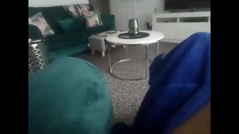 Snapshot of davidf75 chatting on October 10, 2025, 7:51 am davidf75 online show from October 10, 2025, 7:51 am