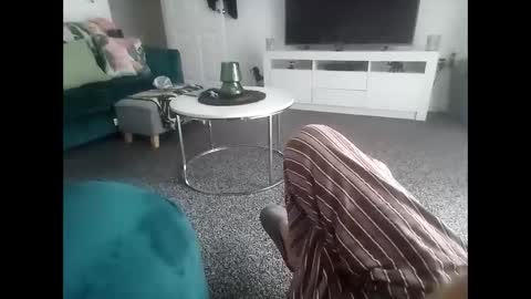 Snapshot of davidf75 chatting on October 31, 2025, 9:32 am davidf75 online show from October 31, 2025, 9:32 am