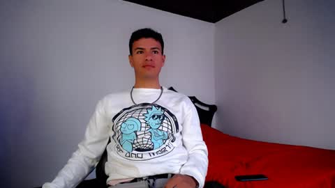 Snapshot of davidkaloc chatting on January 1, 2025, 10:13 pm David online show from January 1, 2025, 10:13 pm