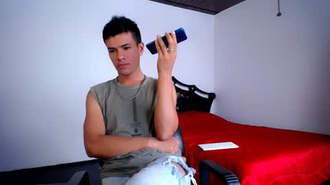Snapshot of davidkaloc chatting on January 10, 2025, 2:45 pm David online show from January 10, 2025, 2:45 pm
