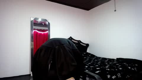 Snapshot of davidkaloc chatting on January 25, 2025, 11:22 pm David online show from January 25, 2025, 11:22 pm
