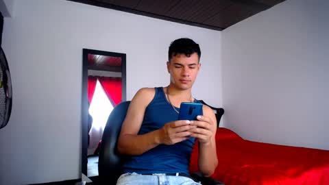 Snapshot of davidkaloc chatting on February 8, 2025, 8:21 pm David online show from February 8, 2025, 8:21 pm
