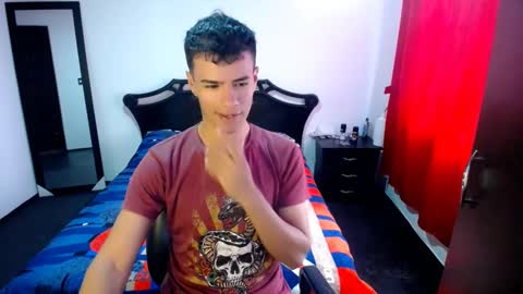 Snapshot of davidkaloc chatting on February 24, 2025, 9:41 pm David online show from February 24, 2025, 9:41 pm