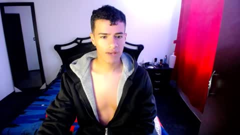 Snapshot of davidkaloc chatting on February 25, 2025, 11:30 am David online show from February 25, 2025, 11:30 am