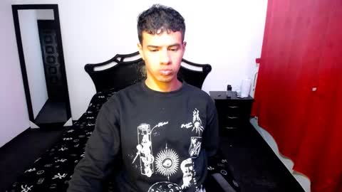Snapshot of davidkaloc chatting on March 7, 2025, 4:02 am David online show from March 7, 2025, 4:02 am