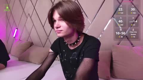 Snapshot of davidleatherhoff chatting on November 2, 2025, 3:47 pm DAVID online show from November 2, 2025, 3:47 pm