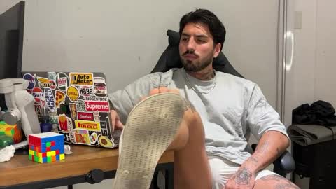 davidov00 online show from July 5, 2026, 11:45 pm