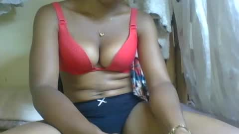 davila93 online show from November 23, 2025, 6:13 am