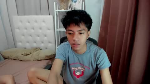 Snapshot of davincihugecock chatting on February 24, 2026, 6:39 pm daniel online show from February 24, 2026, 6:39 pm