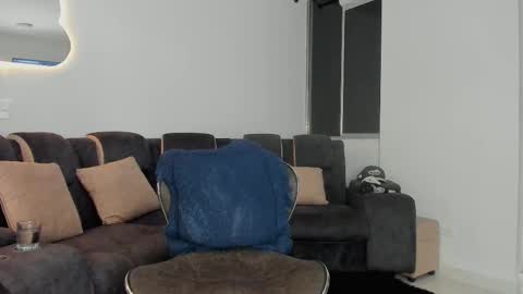 davis  instagram davis alx1 online show from February 15, 2025, 12:59 am