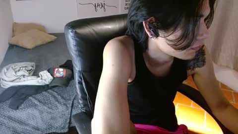 davoxer online show from October 10, 2025, 4:44 am