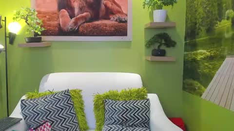 dayan_torres online show from May 20, 2026, 11:05 am