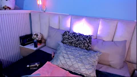 dayanne7 online show from January 23, 2025, 6:39 am