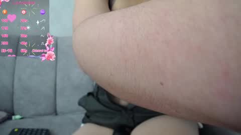 Snapshot of dayis_butera chatting on December 14, 2024, 4:09 pm Dayanna online show from December 14, 2024, 4:09 pm