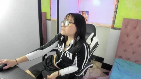 Dayo  online show from October 25, 2025, 9:39 am